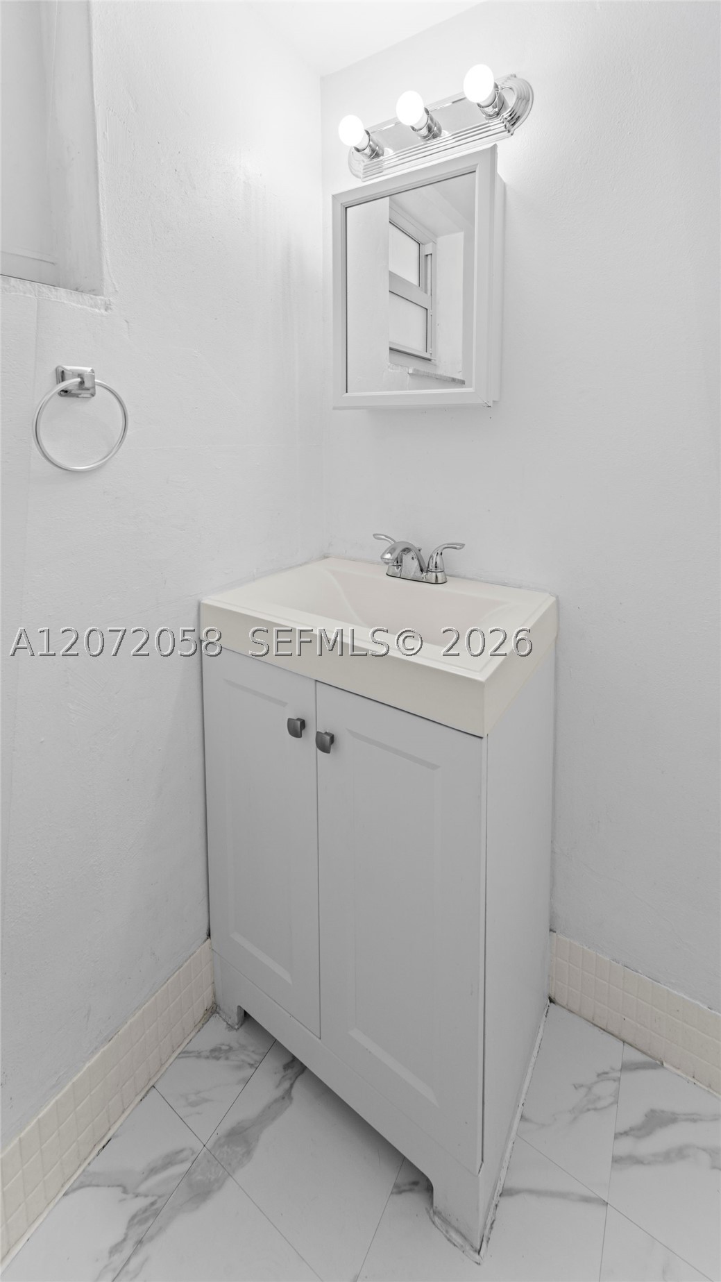1145 Normandy Dr 505 Property Photo 14