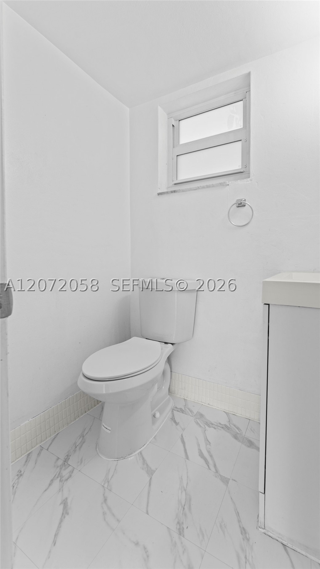 1145 Normandy Dr 505 Property Photo 14