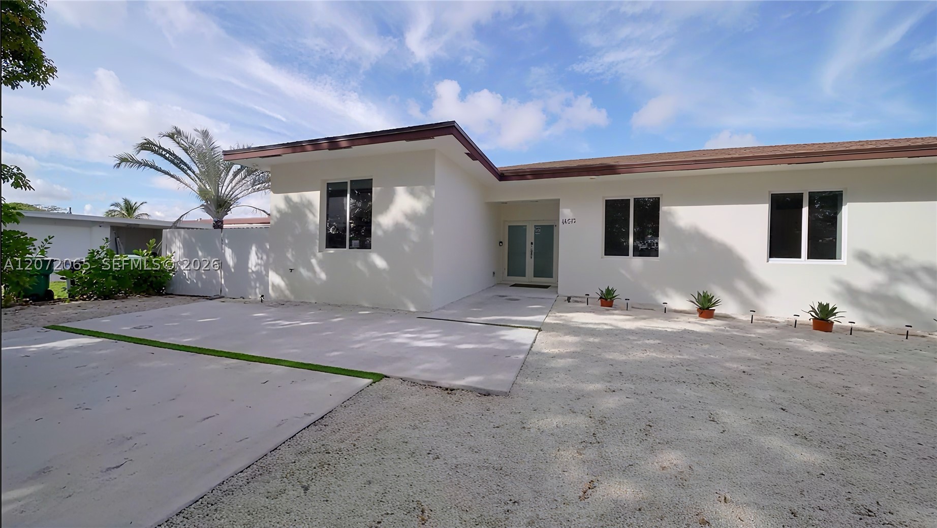 10245 Sw 212th St Property Photo 4