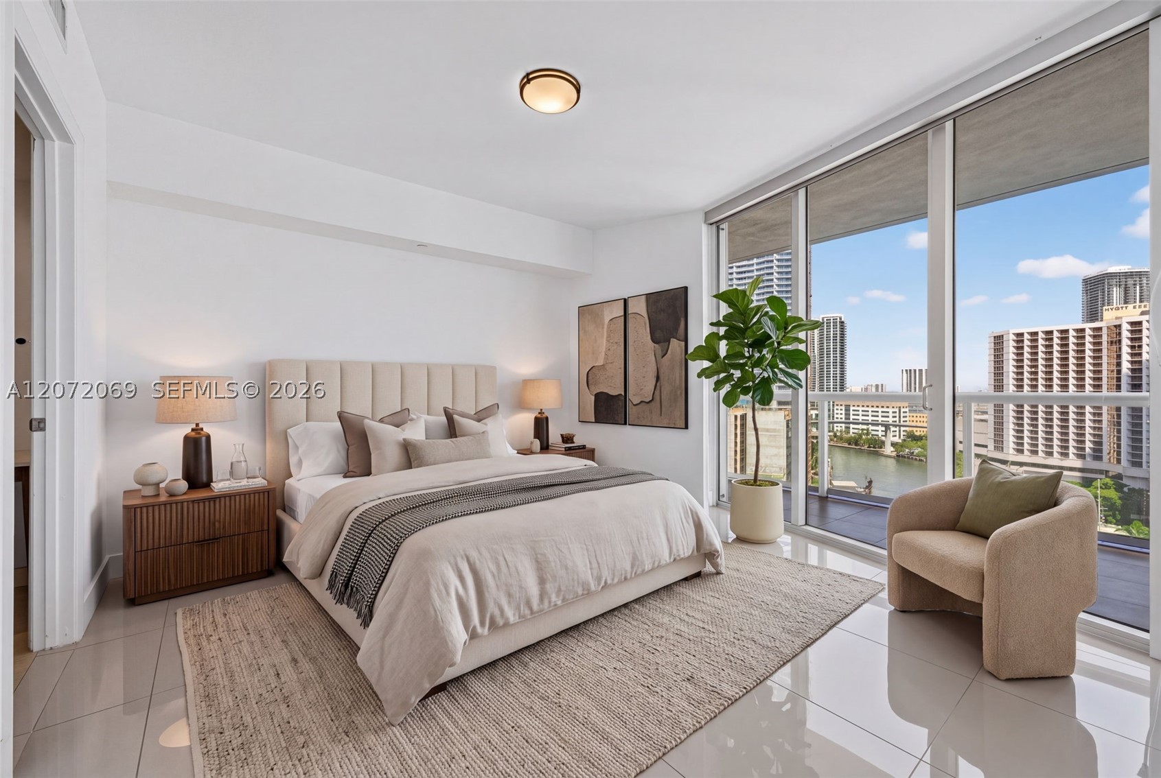 465 Brickell Ave 1602 Property Photo 10