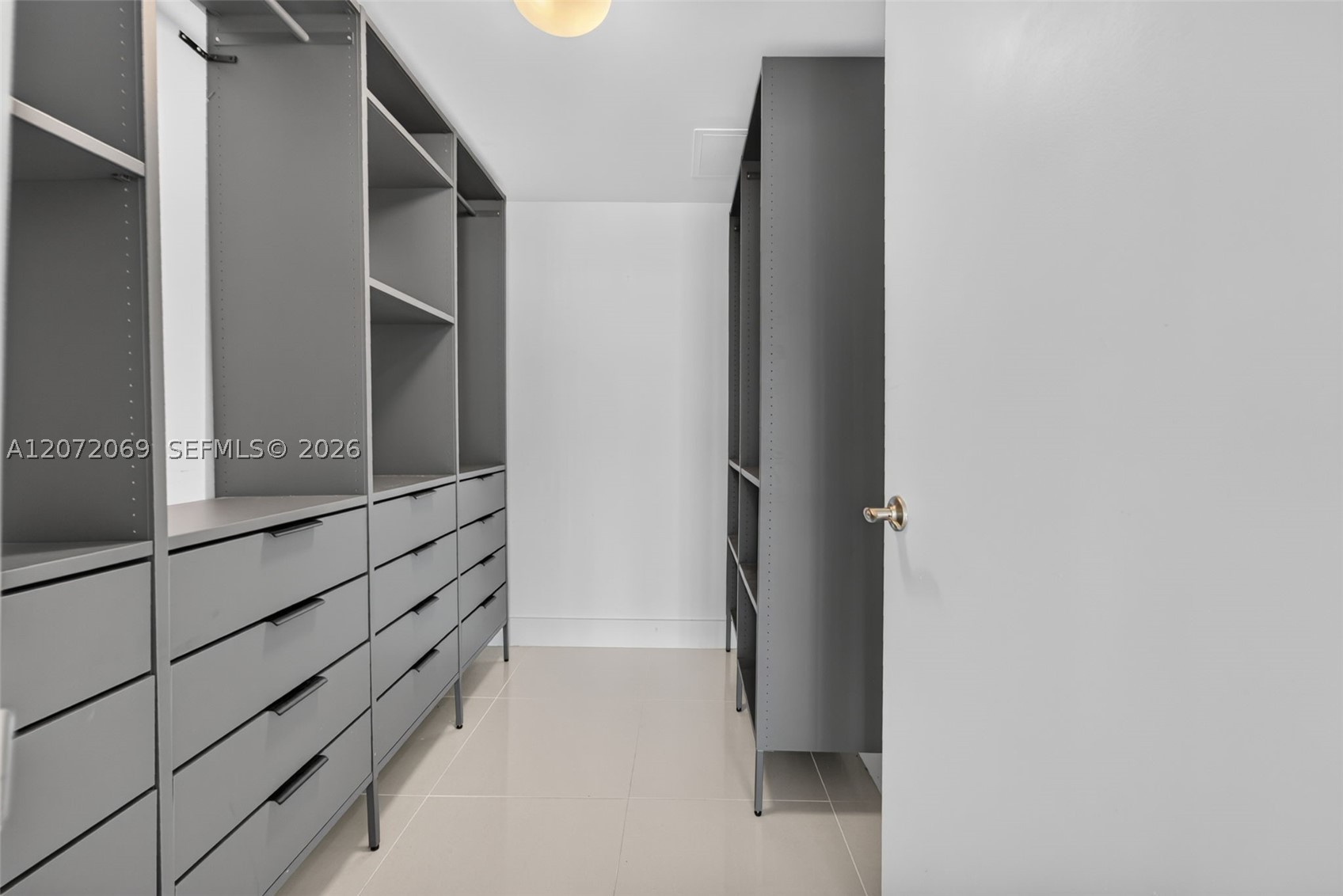 465 Brickell Ave 1602 Property Photo 11