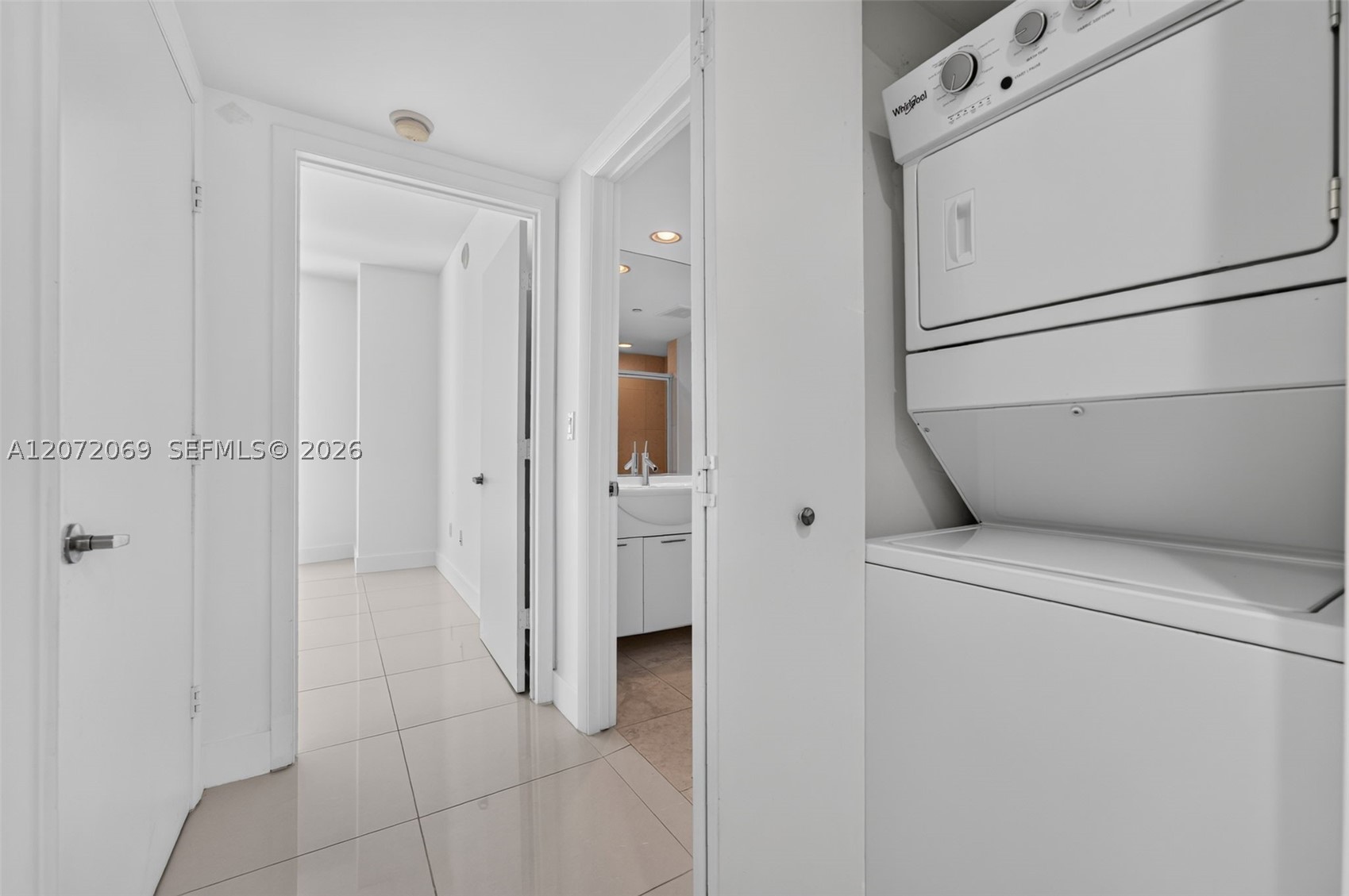 465 Brickell Ave 1602 Property Photo 20