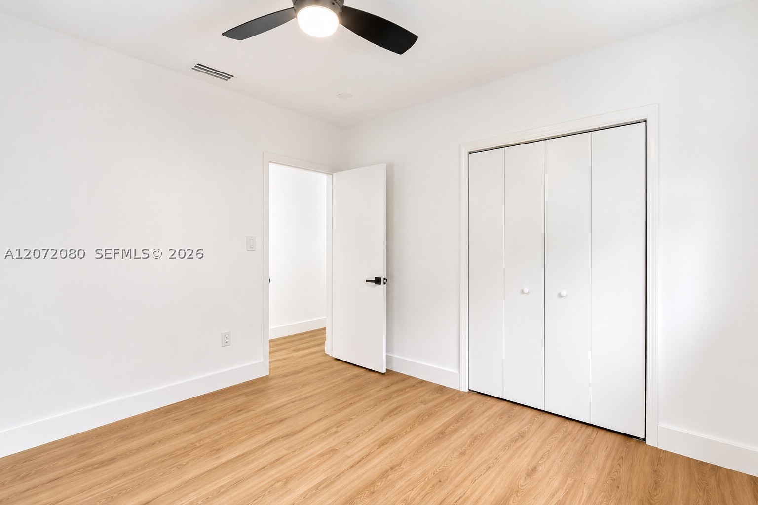 8819 Dickens Ave Property Photo 28
