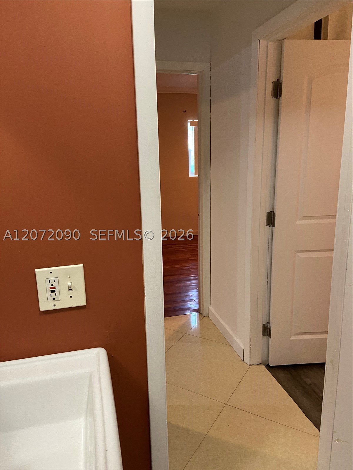 6404 Sw 23rd St 1 Property Photo 2