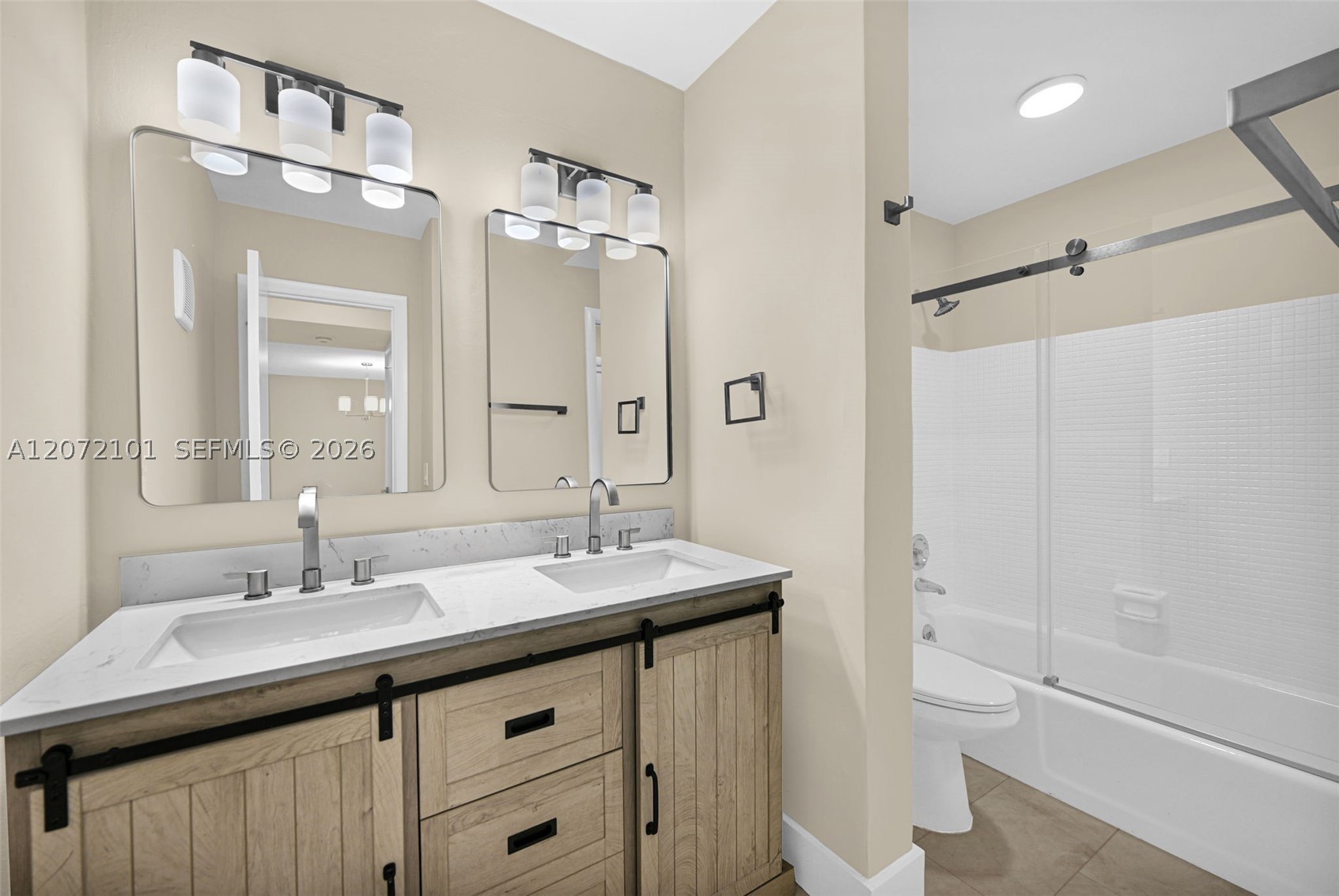 215 Se 3rd Ave 206b Property Photo 17
