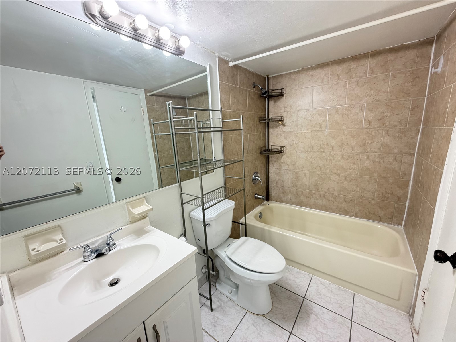 250 181st Dr 111 Property Photo 8