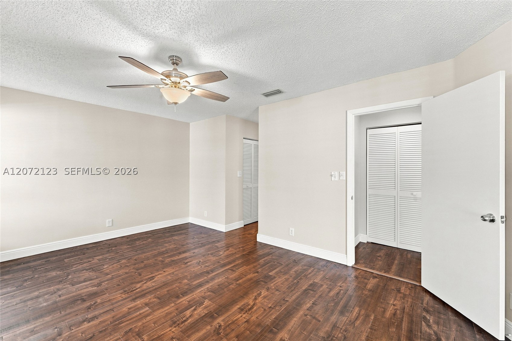 10425 Nw 9th Mnr Property Photo 18