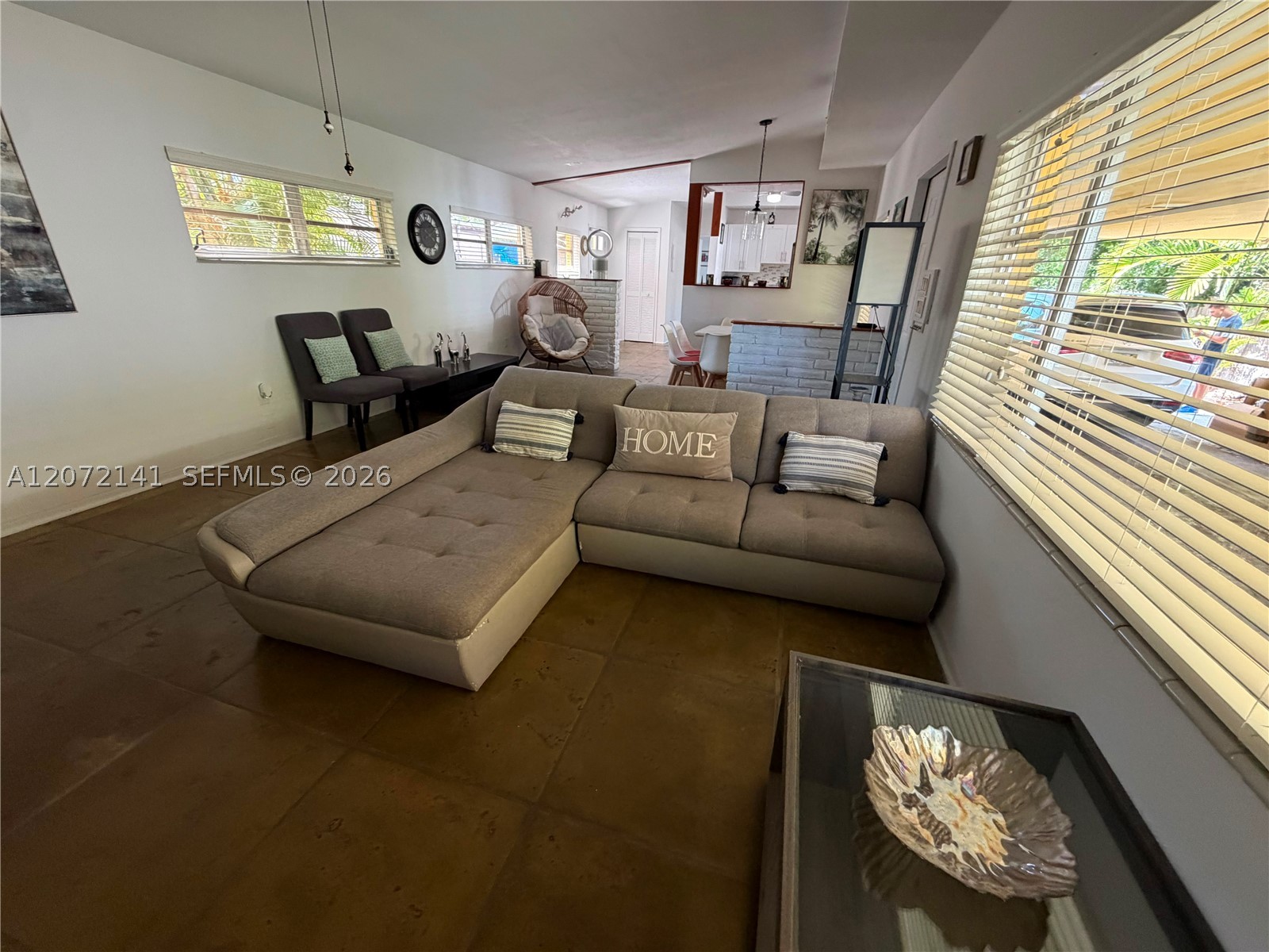 935 Polk St Property Photo 1