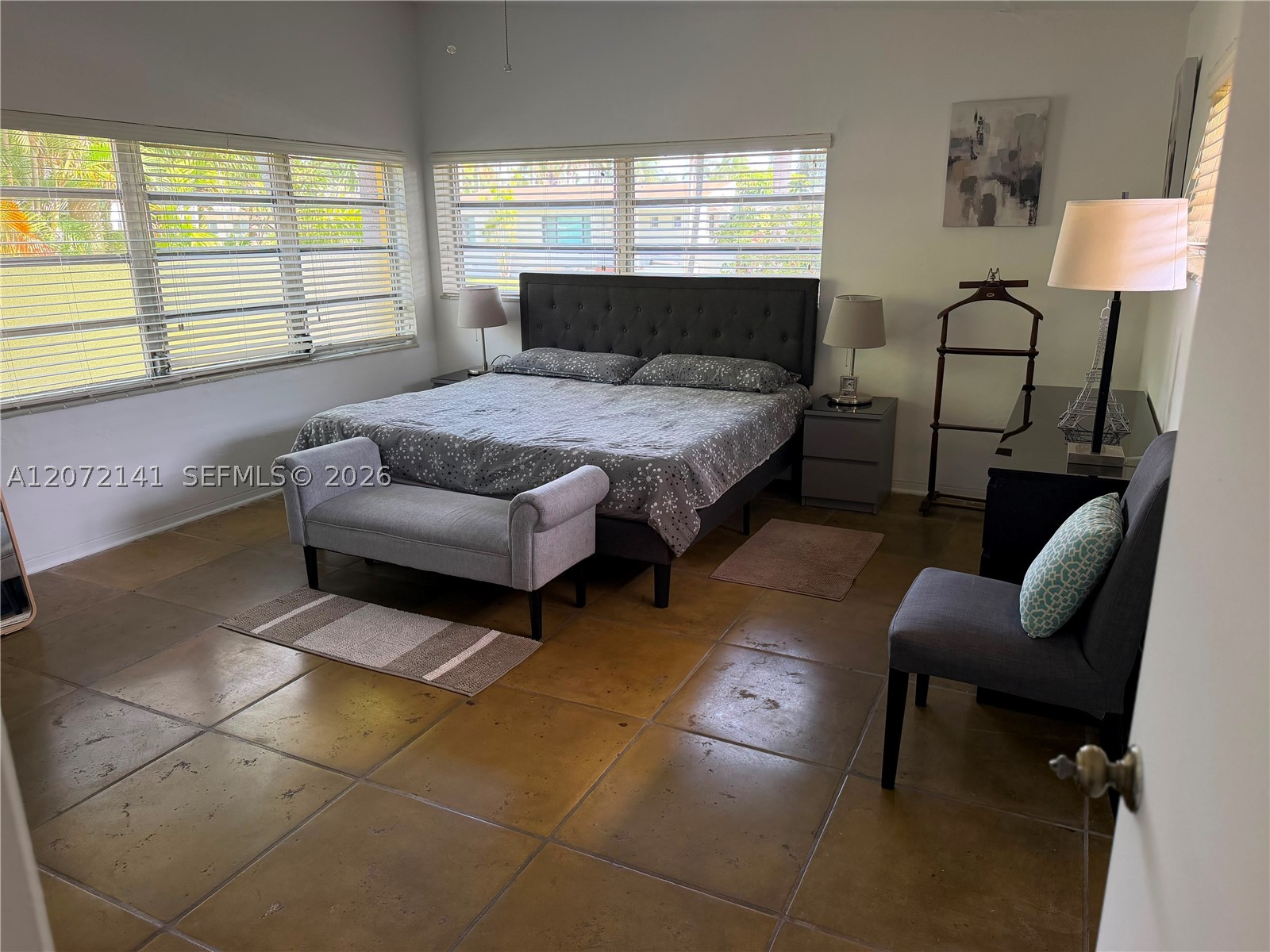 935 Polk St Property Photo 6