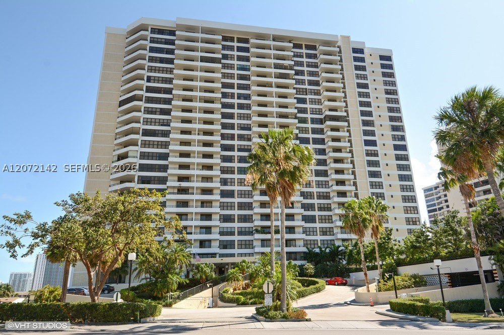 2500 Parkview Dr 1004 Property Photo 1