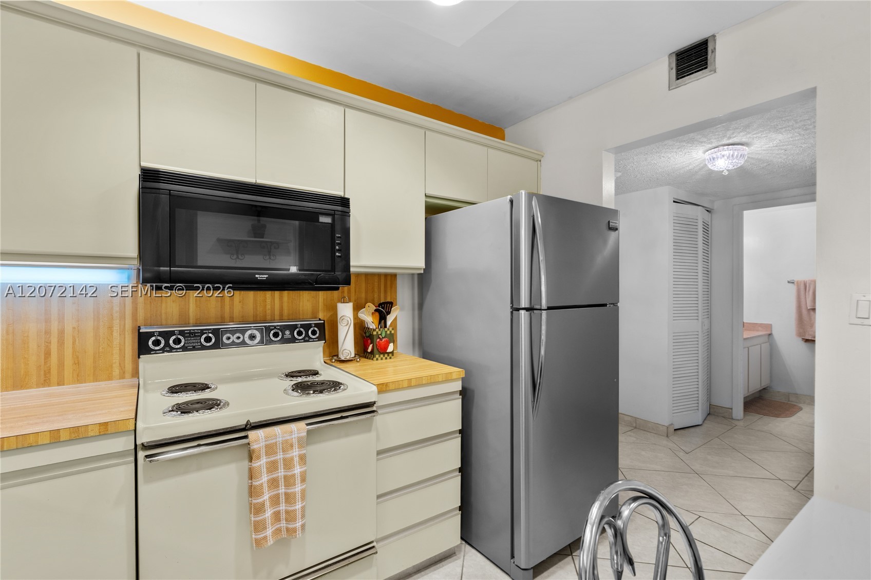 2500 Parkview Dr 1004 Property Photo 11