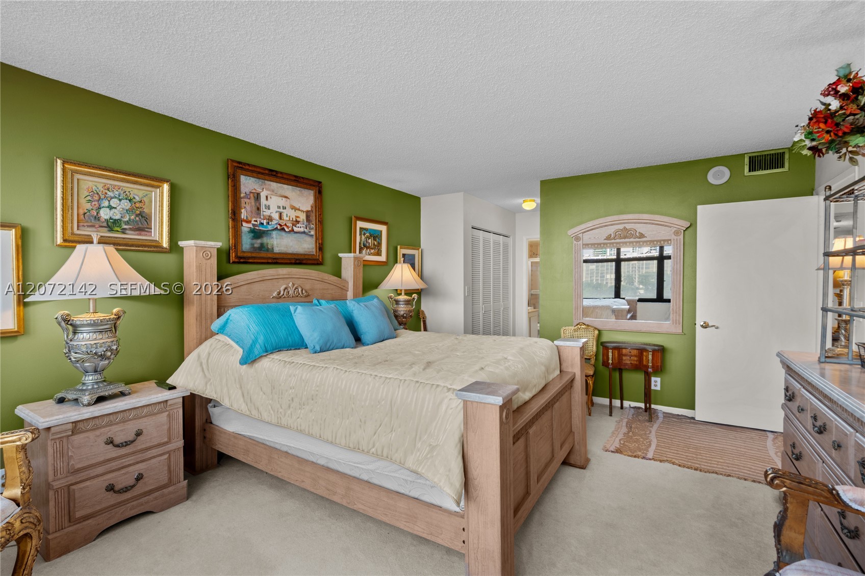 2500 Parkview Dr 1004 Property Photo 12