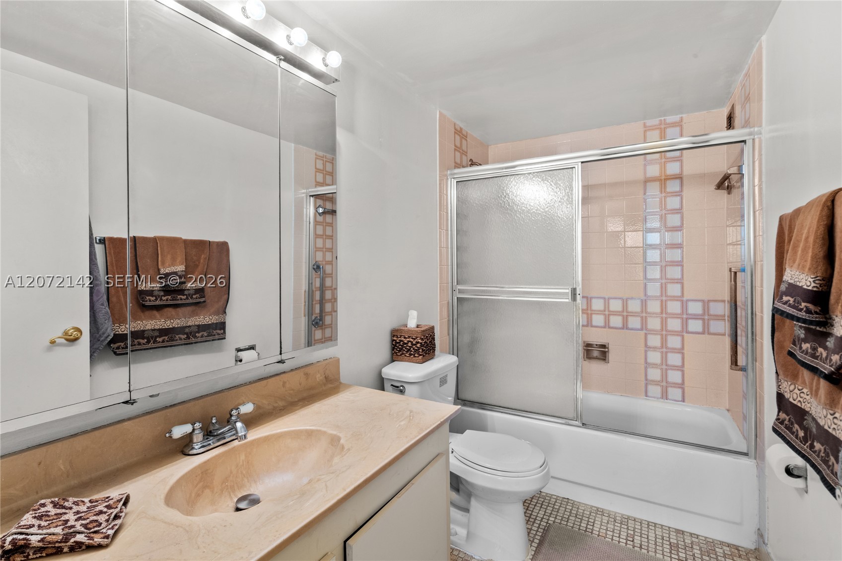 2500 Parkview Dr 1004 Property Photo 17