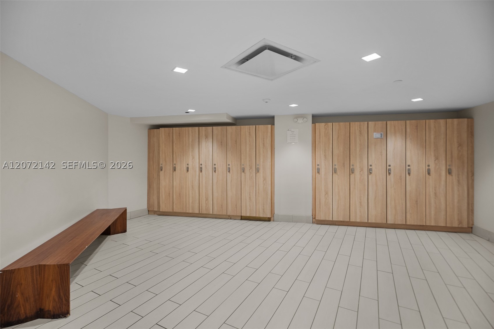 2500 Parkview Dr 1004 Property Photo 62