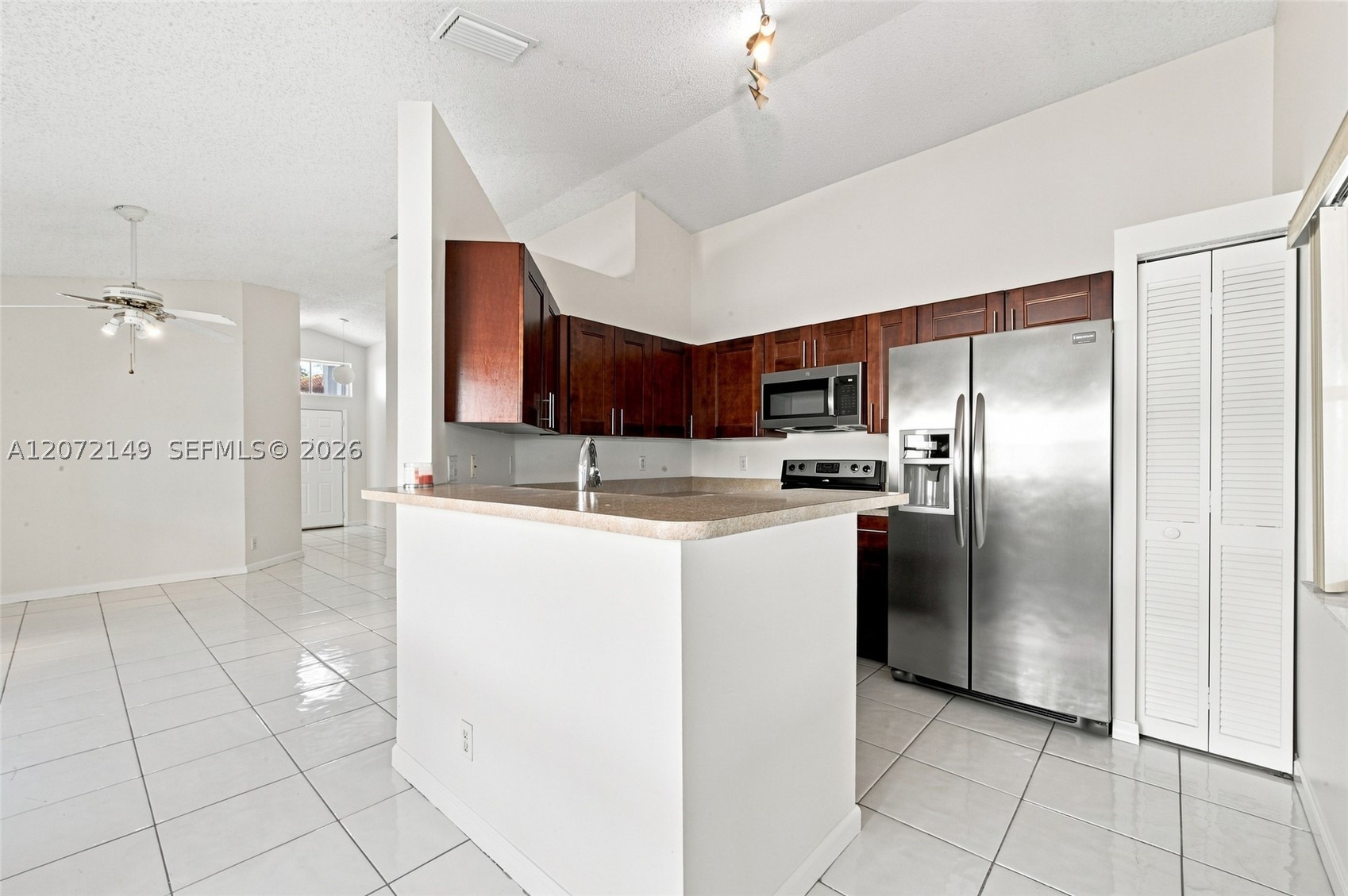 7336 Granada Way Property Photo 9