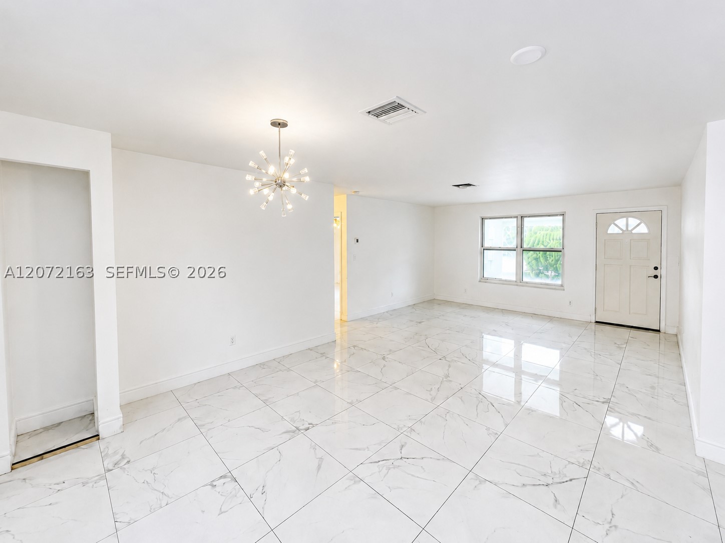 3051 Sw 47th St Property Photo 3