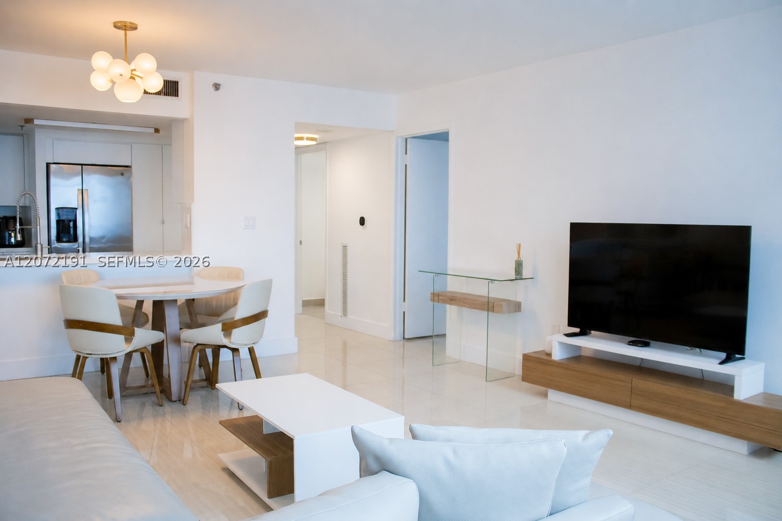 540 Brickell Key Dr 1101 Property Photo 2