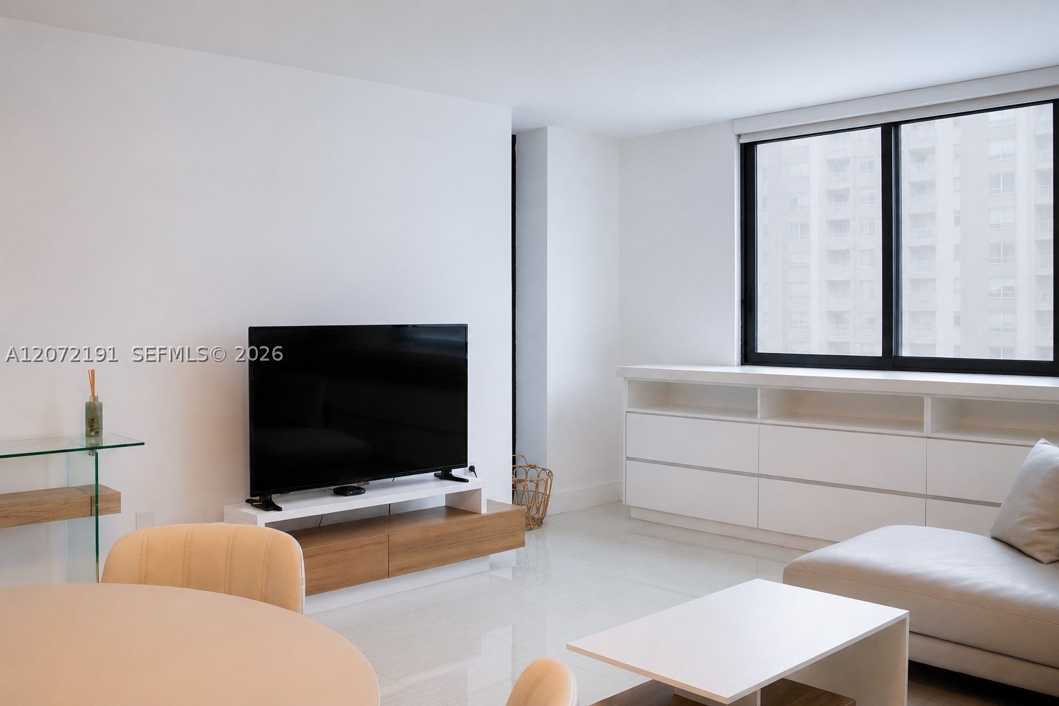 540 Brickell Key Dr 1101 Property Photo 3