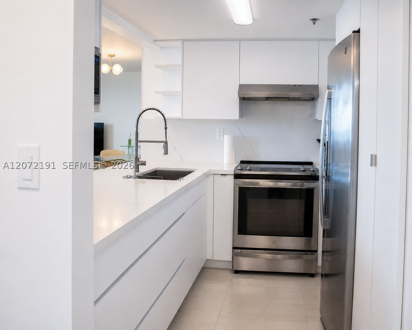 540 Brickell Key Dr 1101 Property Photo 6