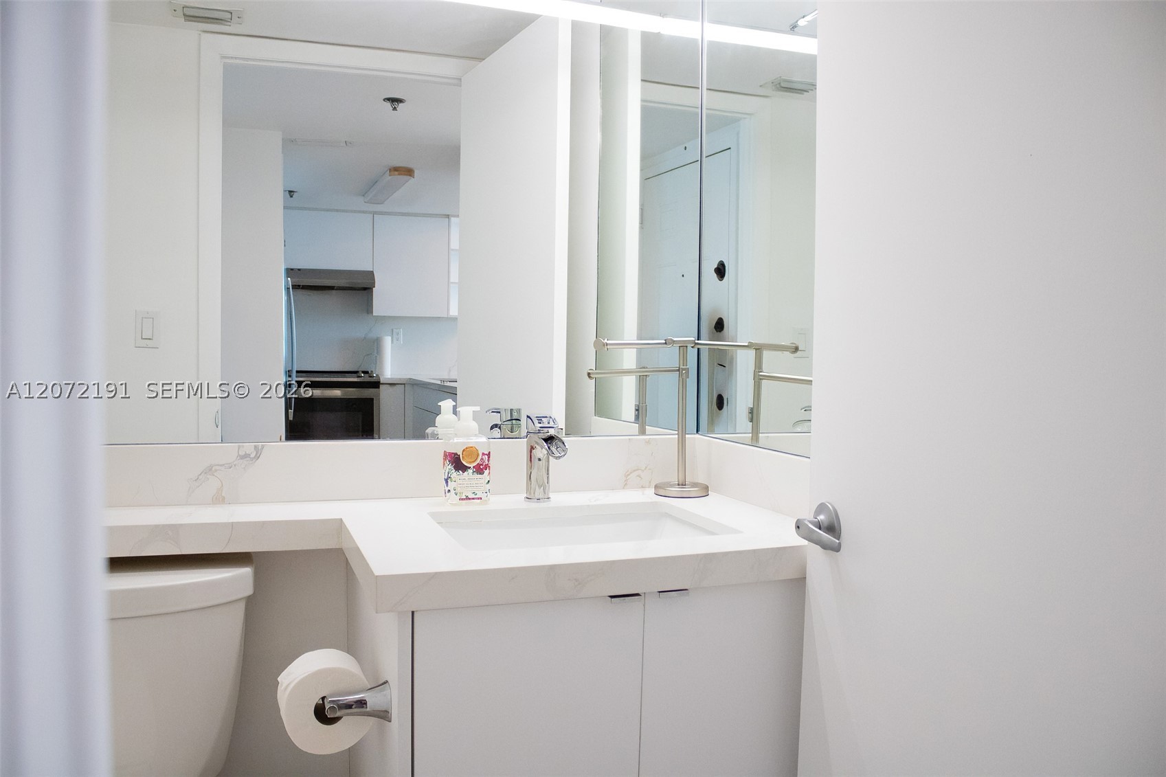 540 Brickell Key Dr 1101 Property Photo 10