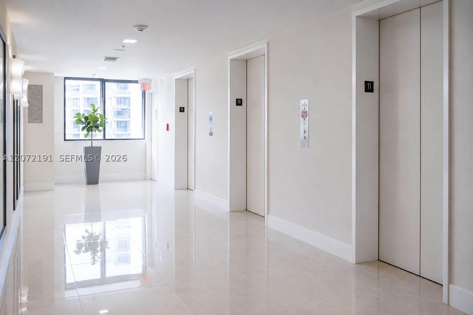 540 Brickell Key Dr 1101 Property Photo 17