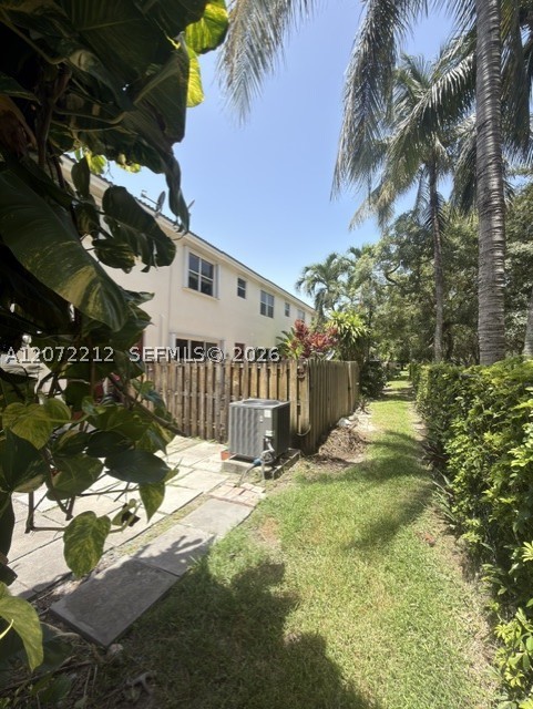 2245 Ne 42nd Ave Property Photo 17