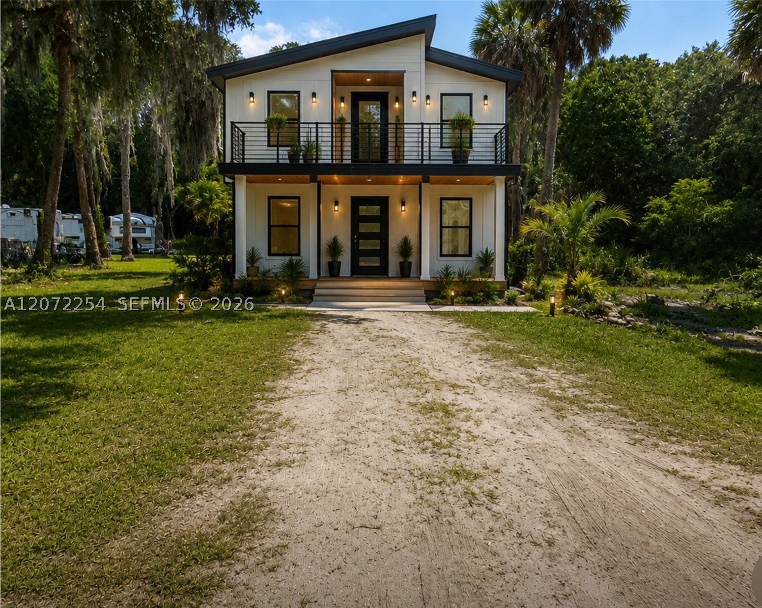 720 Pearl Property Photo 4