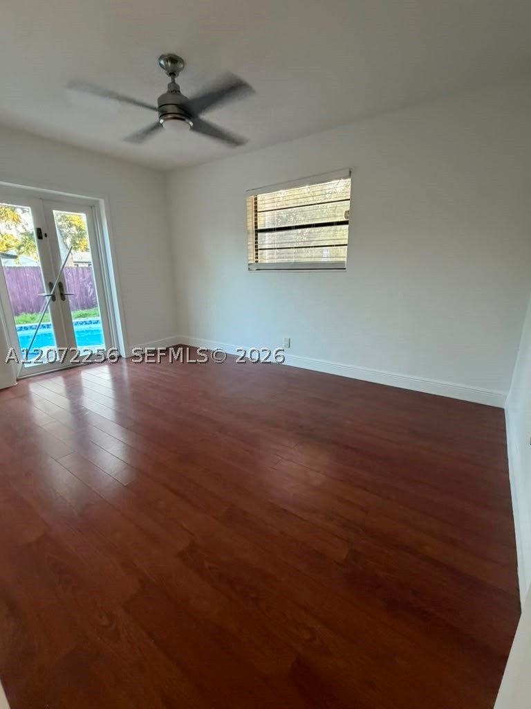 3161 Riverland Rd Property Photo 9