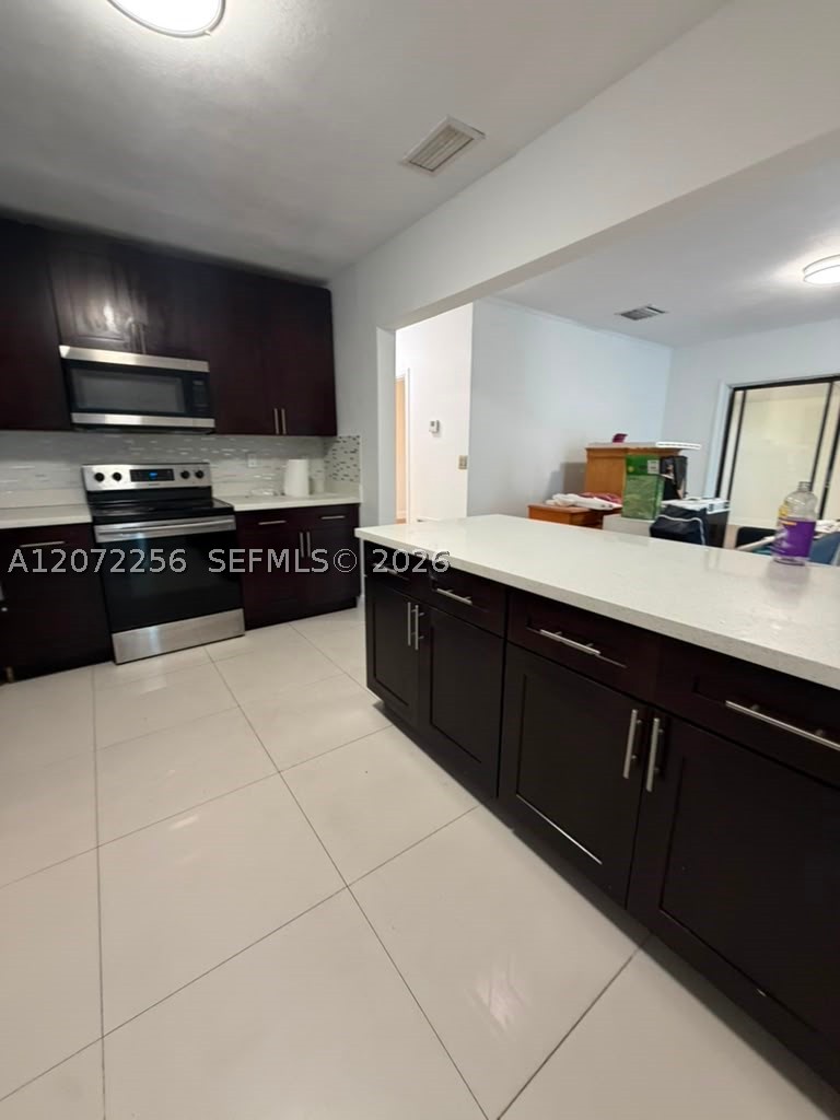 3161 Riverland Rd Property Photo 23