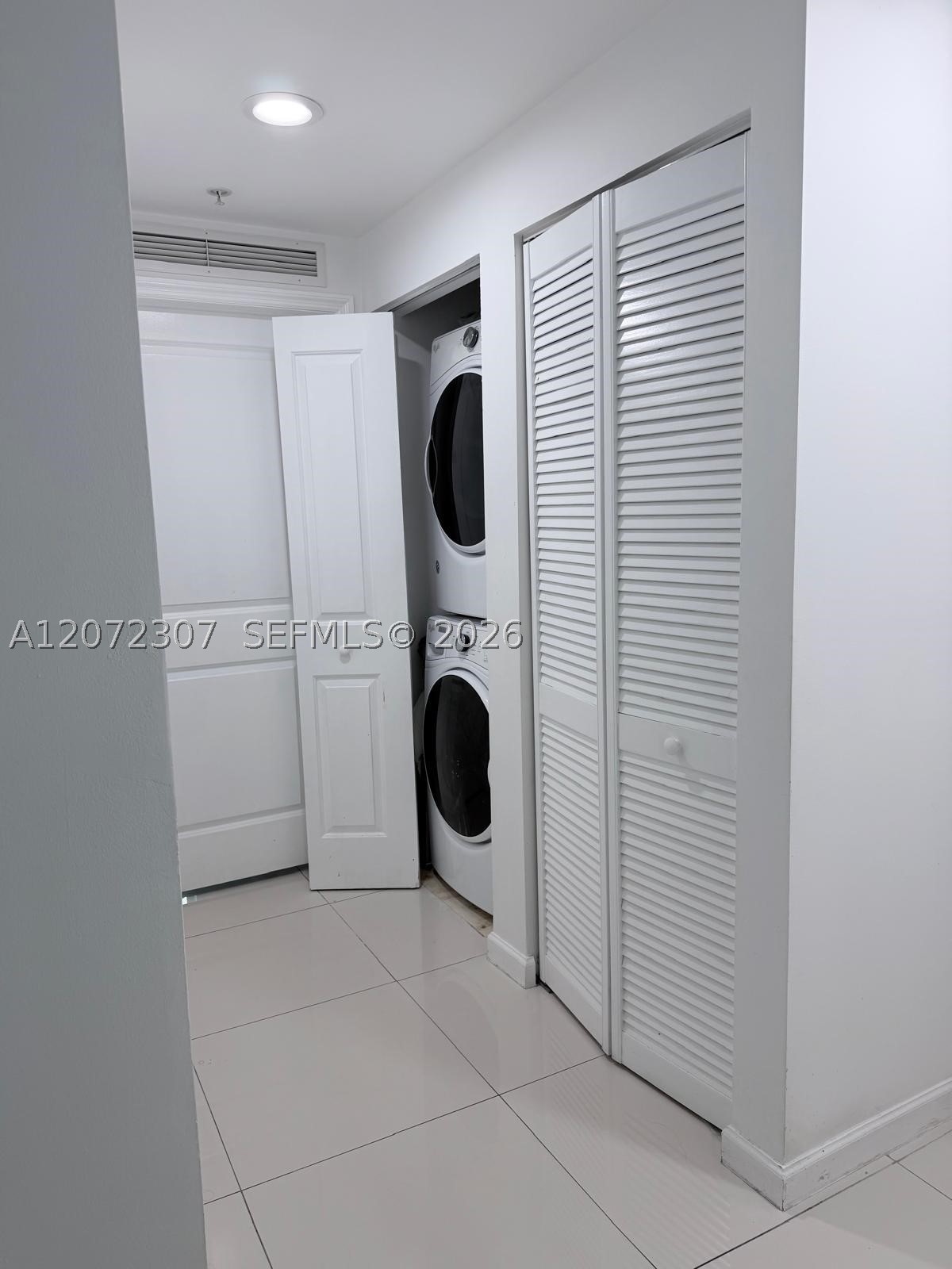 7900 Harbor Island Dr 505 Property Photo 8