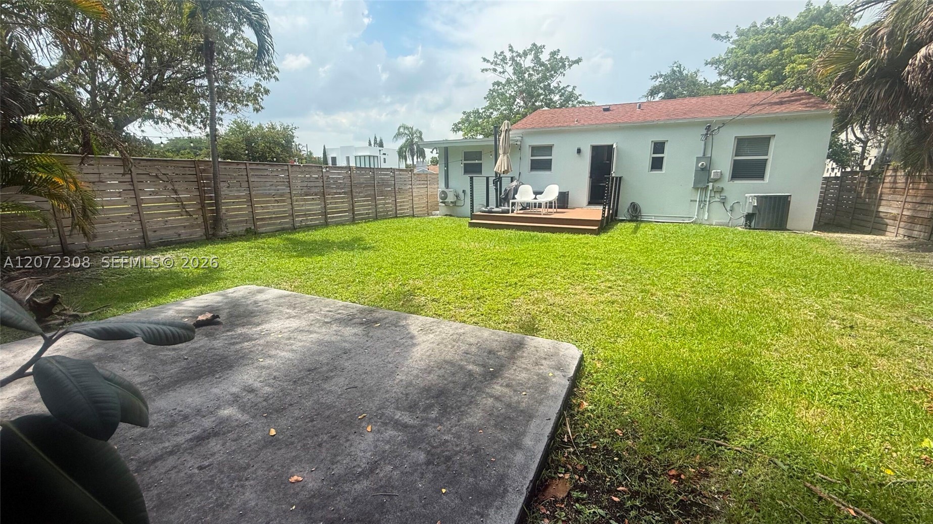 52 Ne 51st St Property Photo 13