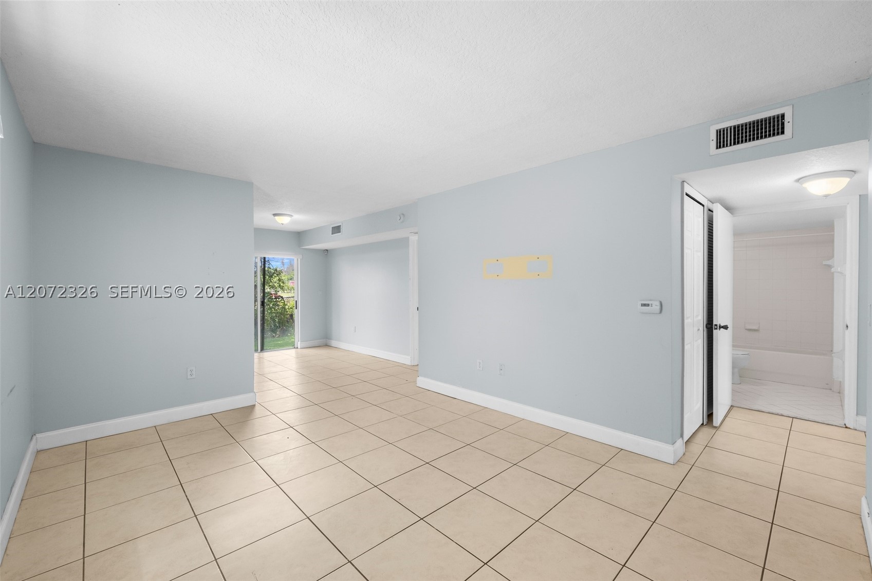 2930 Se 12th Rd 101-31 Property Photo 4