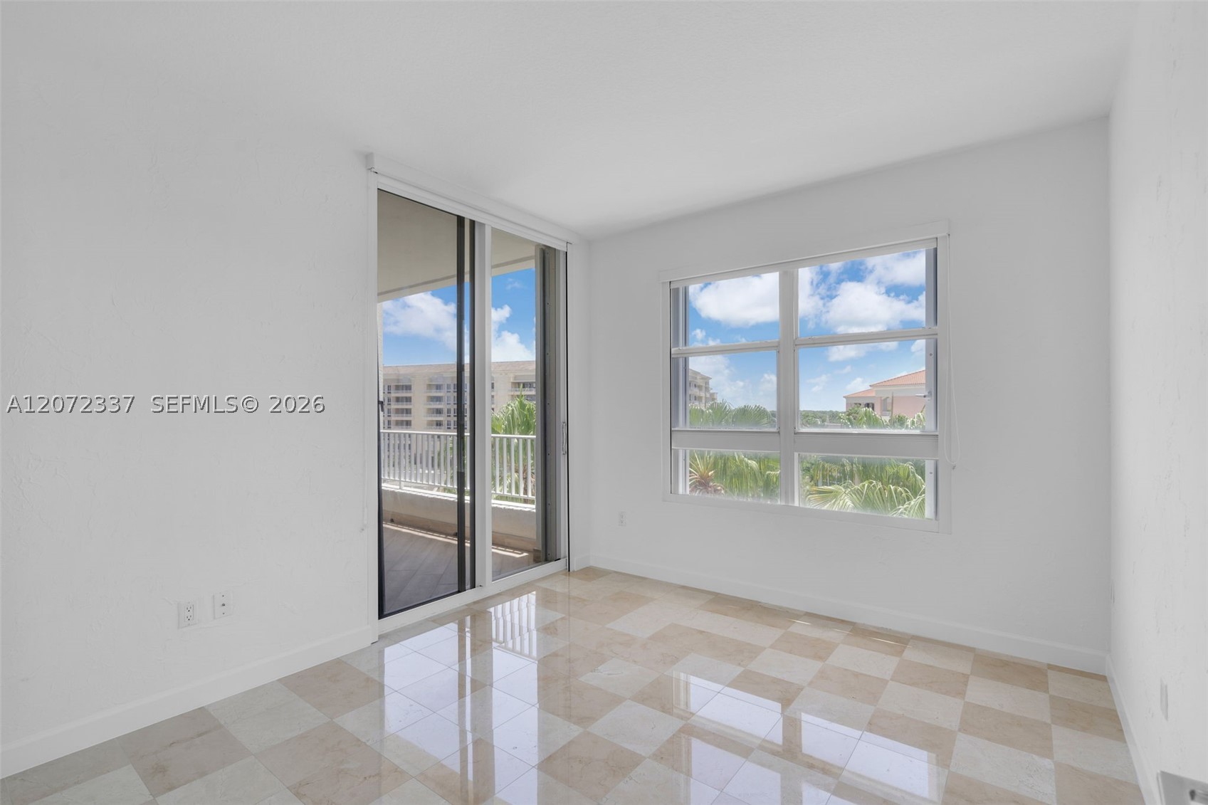 715 Crandon Blvd Ph-5 Property Photo 10