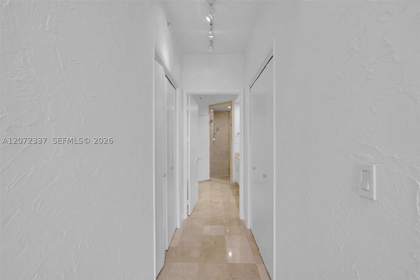 715 Crandon Blvd Ph-5 Property Photo 15