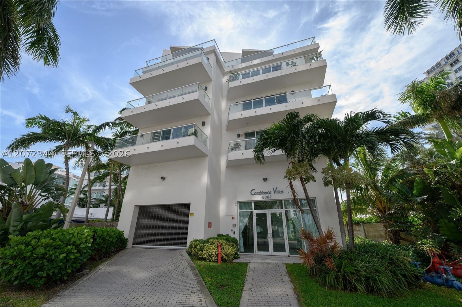 6362 Collins Ave 610 Property Photo 1