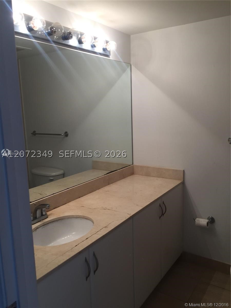 1750 N Bayshore Dr 2908 Property Photo 14