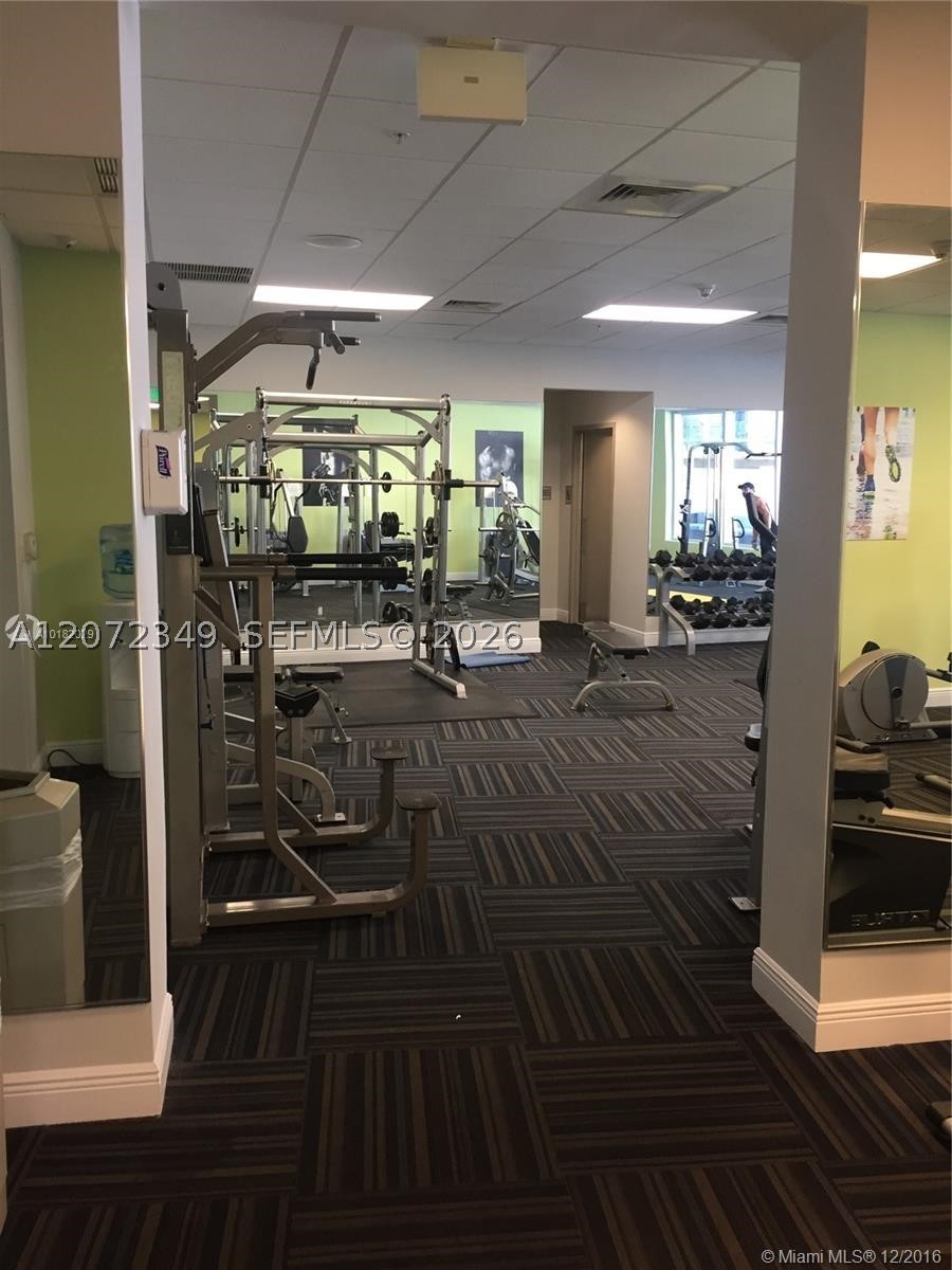 1750 N Bayshore Dr 2908 Property Photo 19