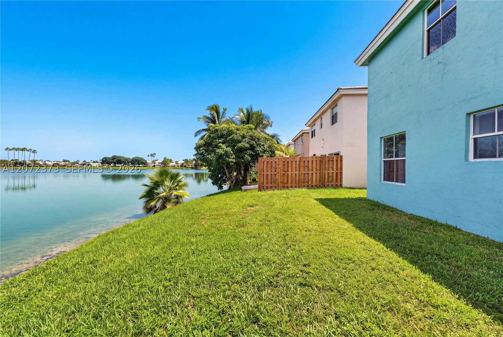 6733 Bayfront Dr Property Photo 28