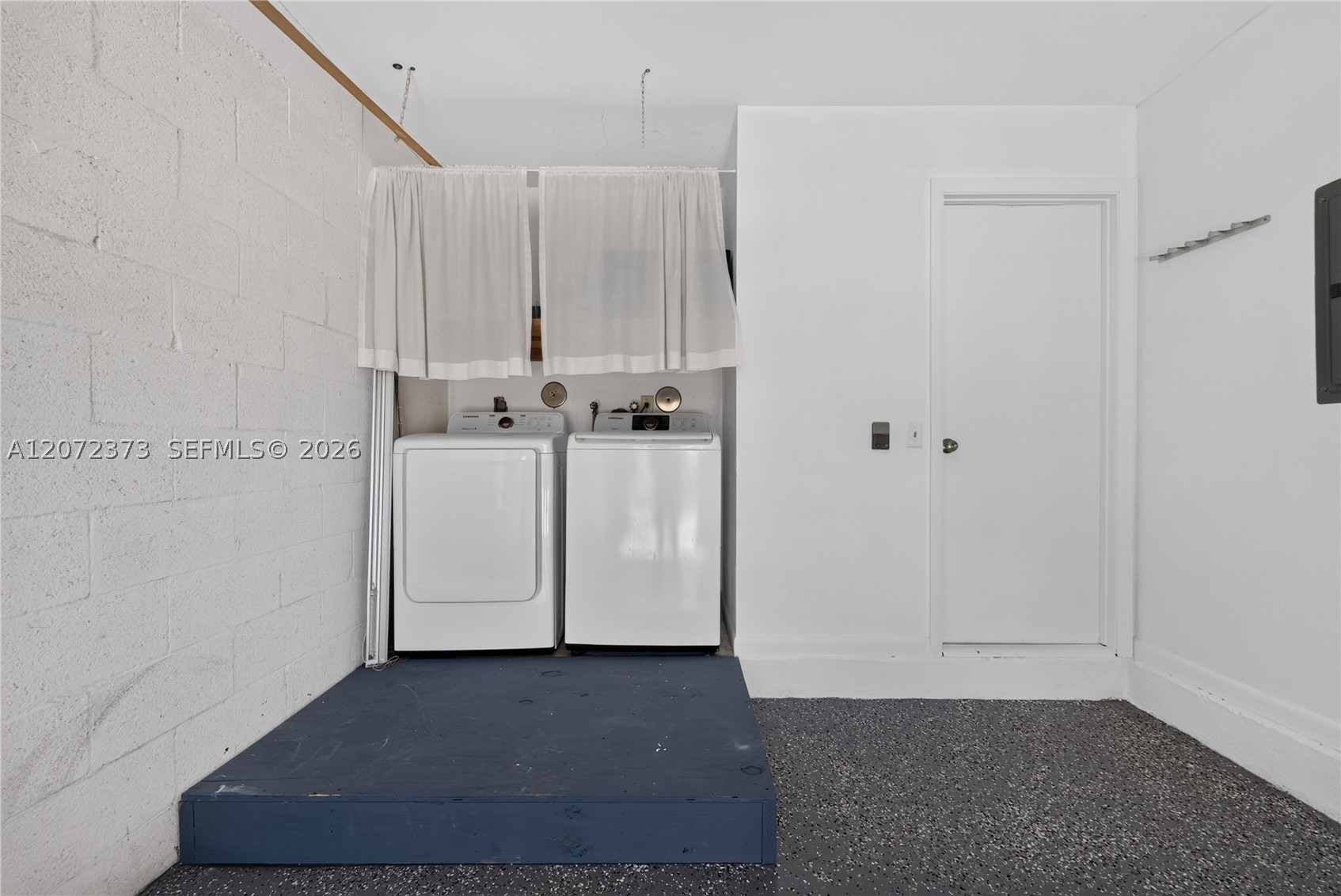 6733 Bayfront Dr Property Photo 46
