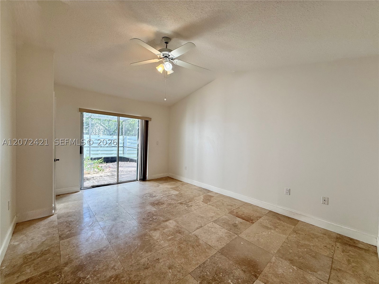 14353 Sw 150th Ter Property Photo 4