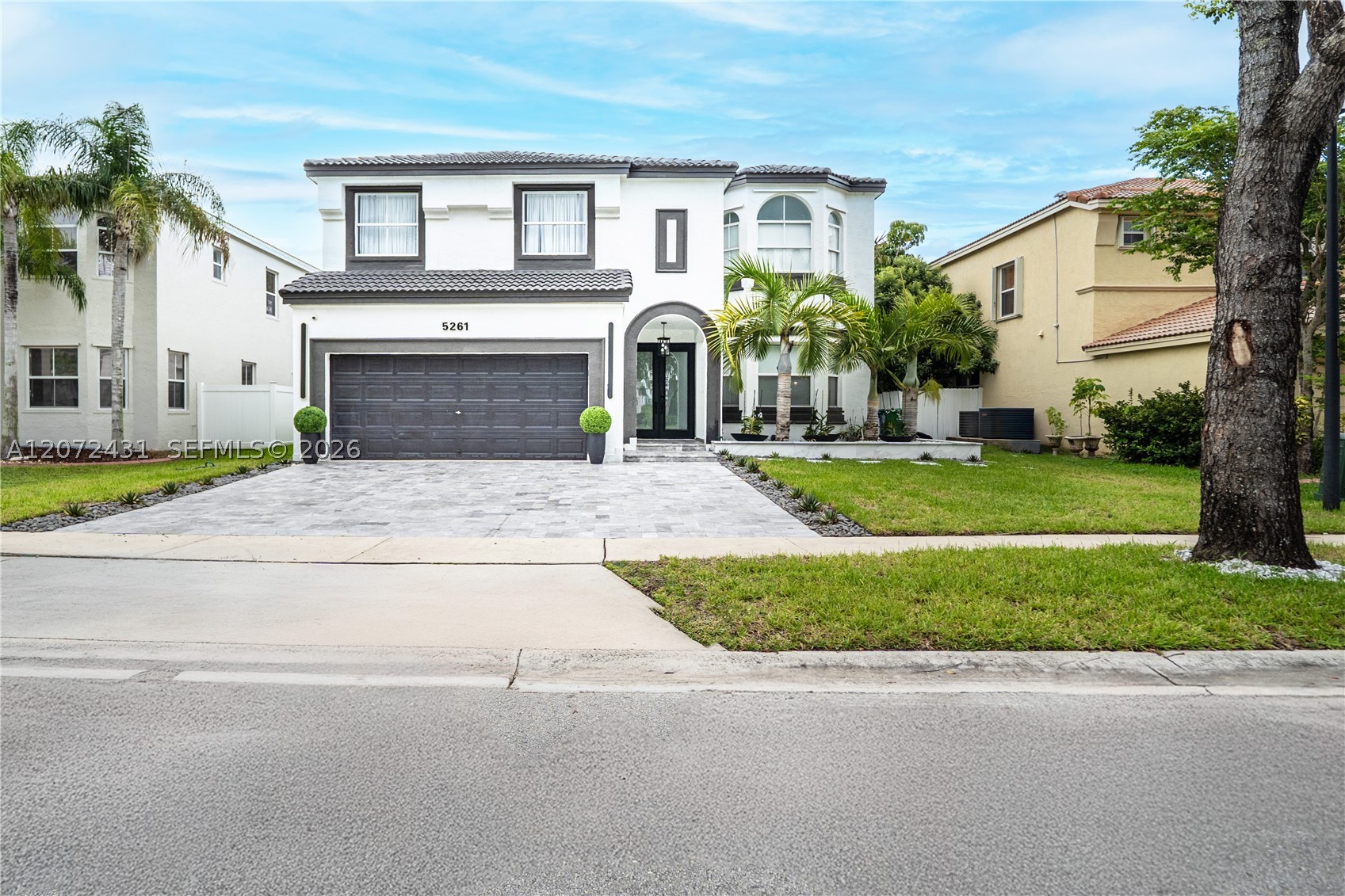 5261 SW 159th Ave