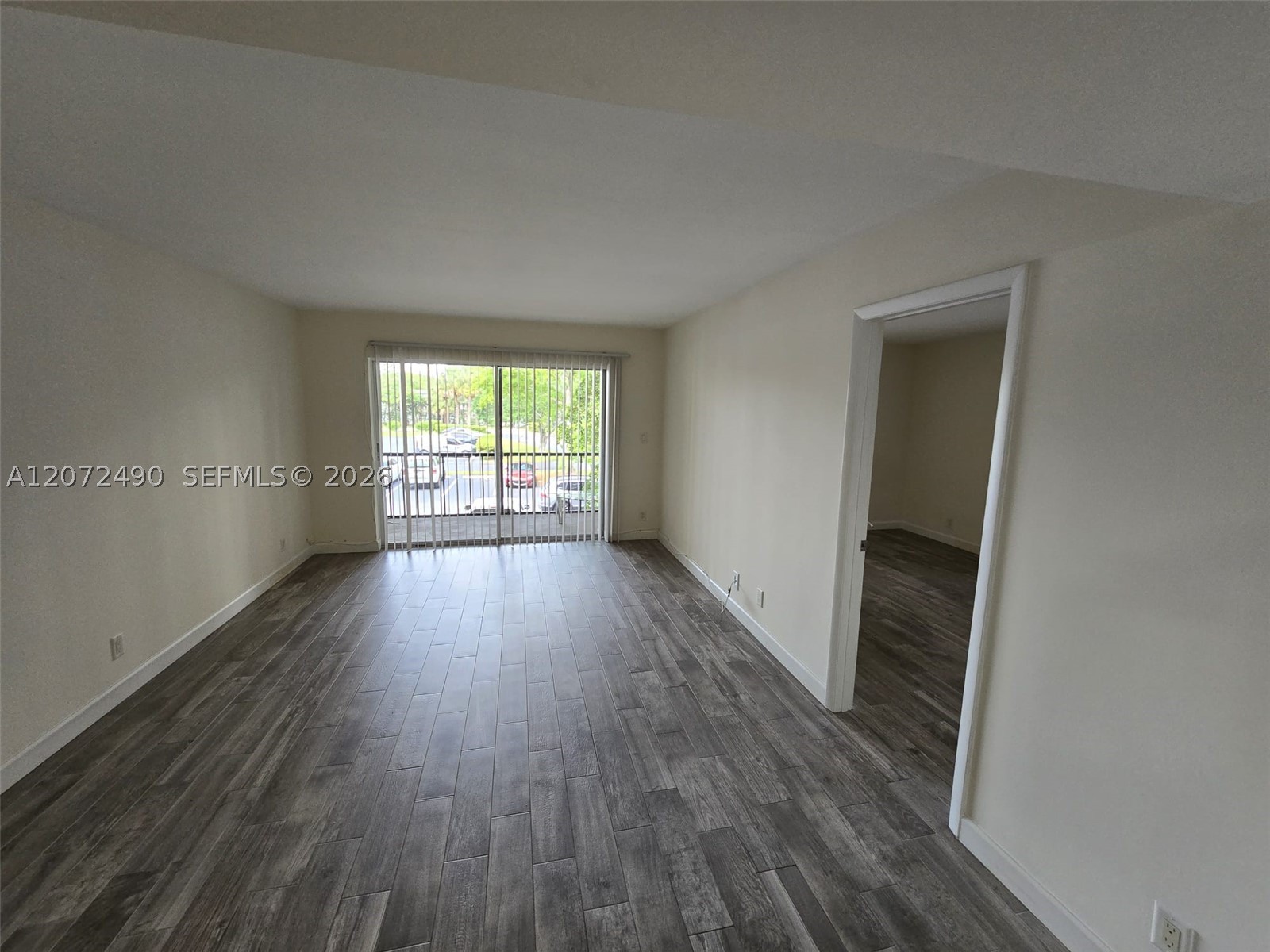 470 Nw 20th St 201 Property Photo 5