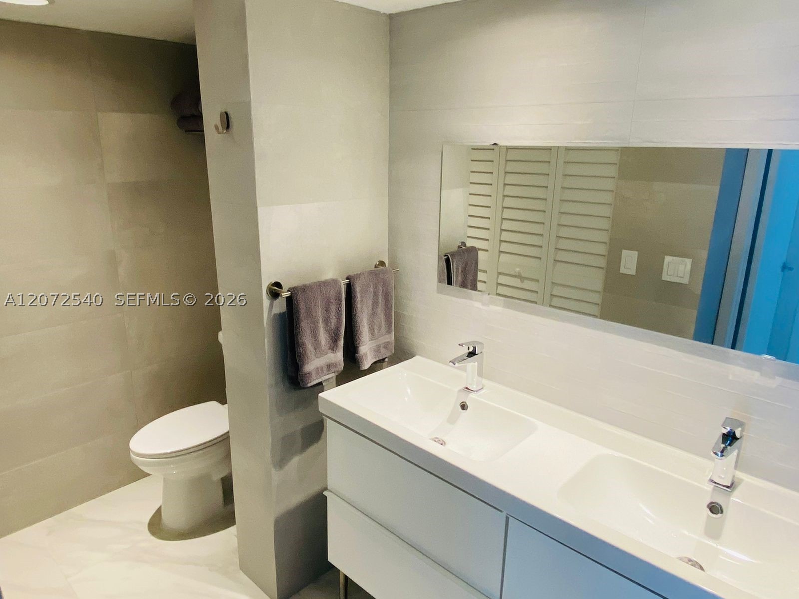 16445 Collins Ave 1624 Property Photo 13