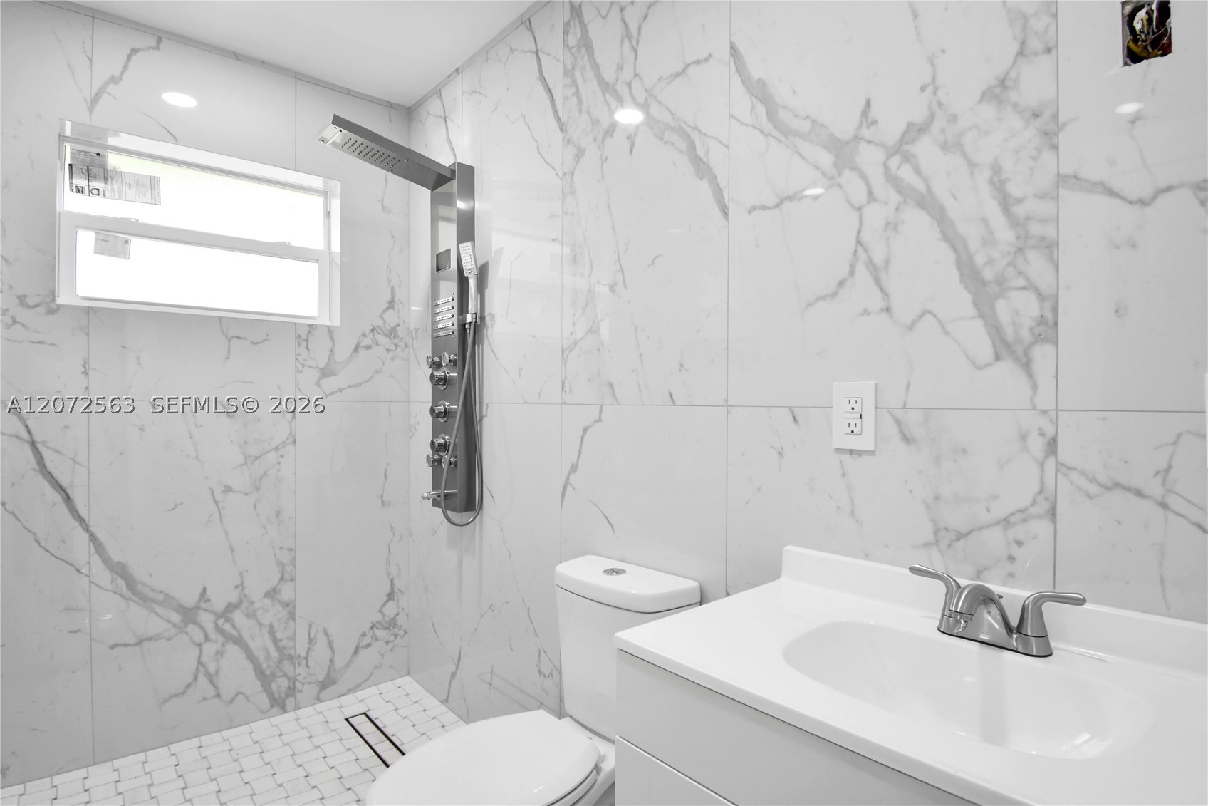 18200 Sw 48th St Property Photo 16