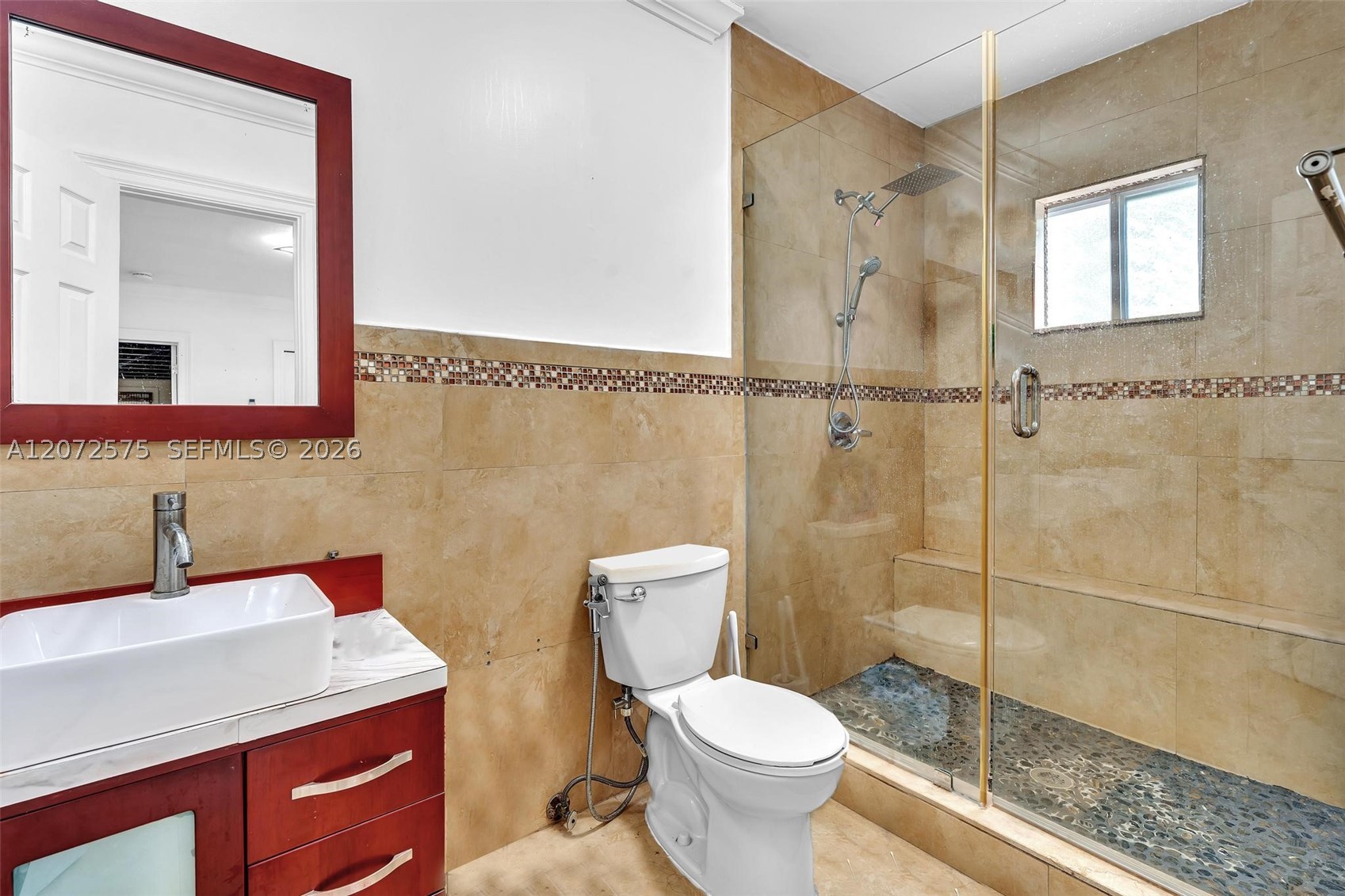 340 W 55th St Property Photo 14