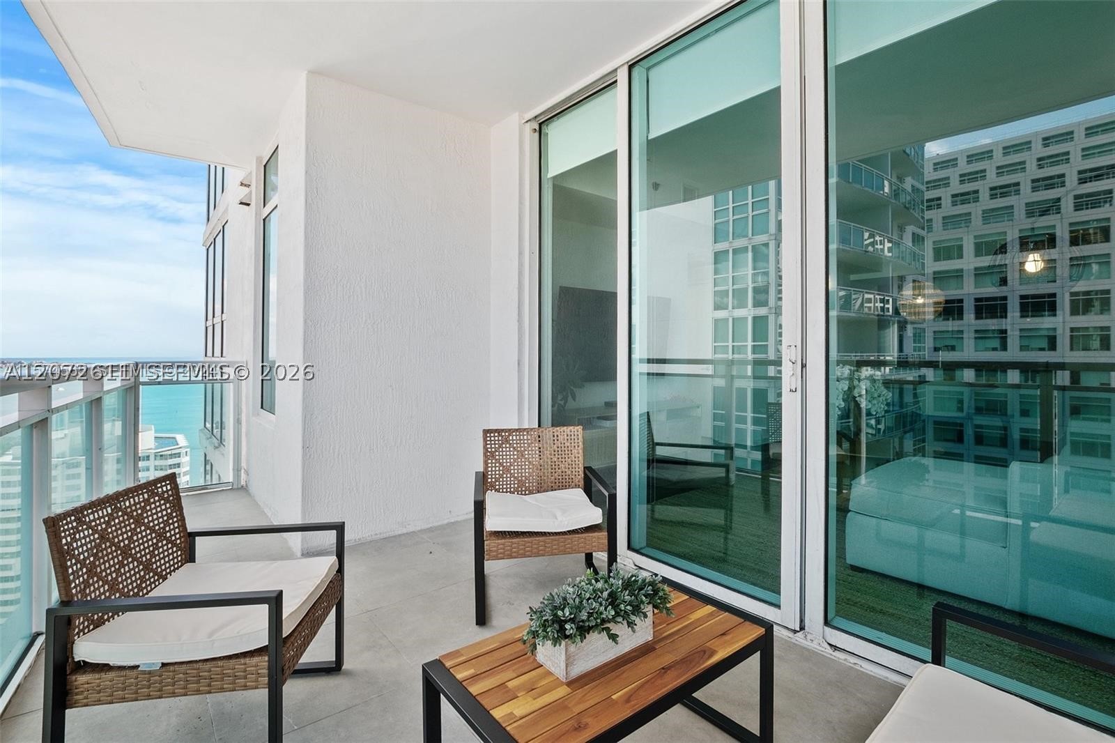 951 Brickell Ave 2700 Property Photo 1