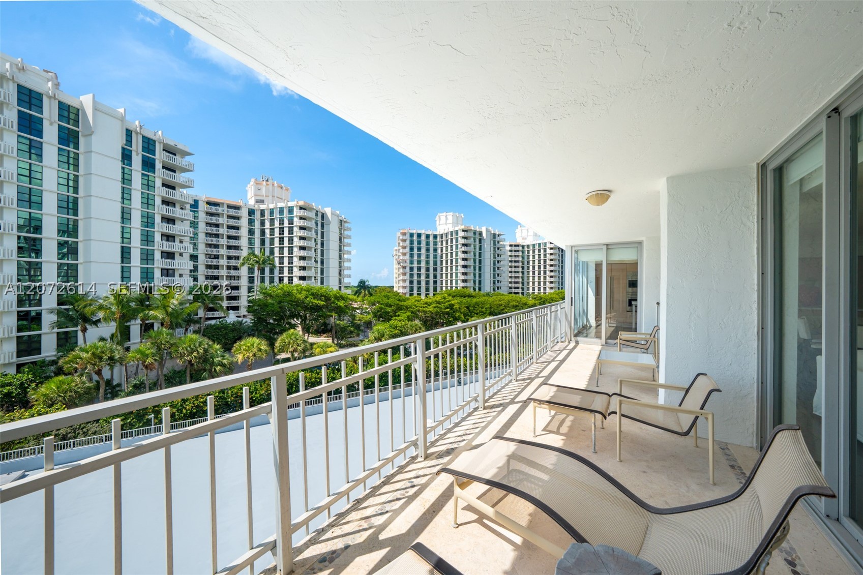 600 Grapetree Dr 6bs Property Photo 15