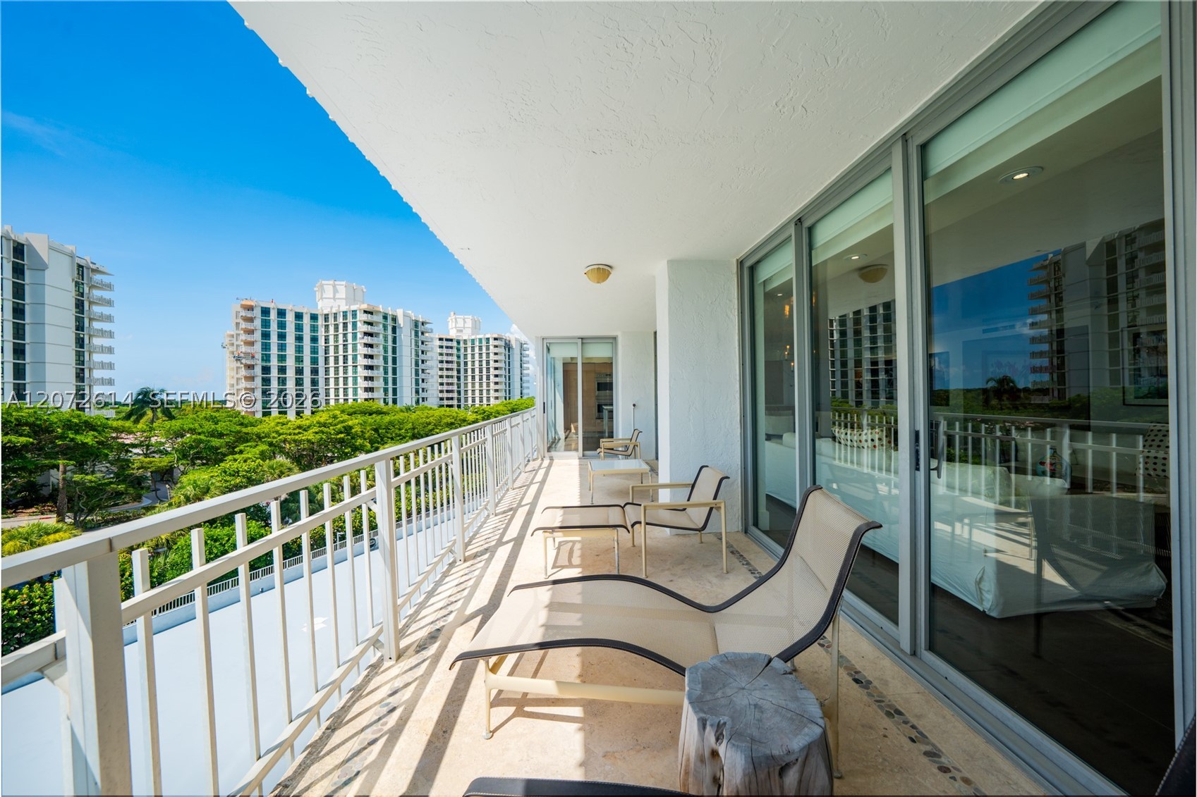 600 Grapetree Dr 6bs Property Photo 16