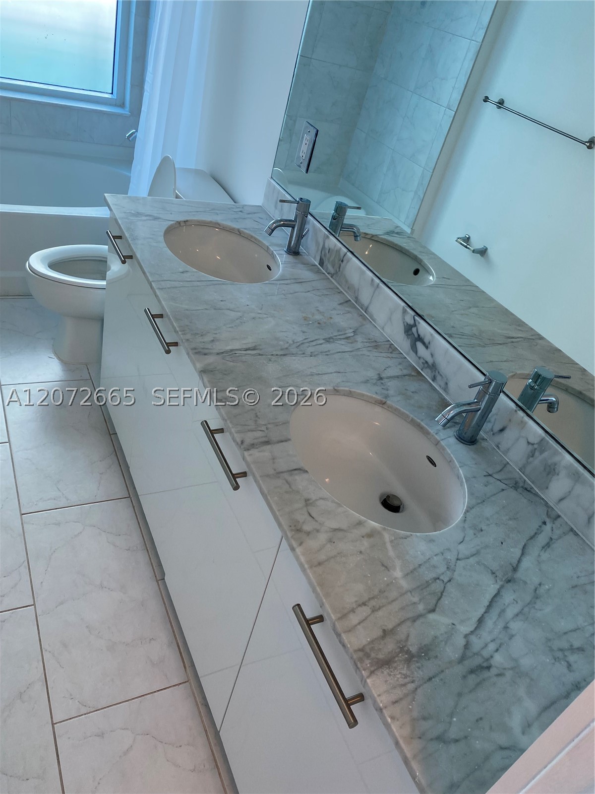 950 Brickell Bay Dr 801 Property Photo 8