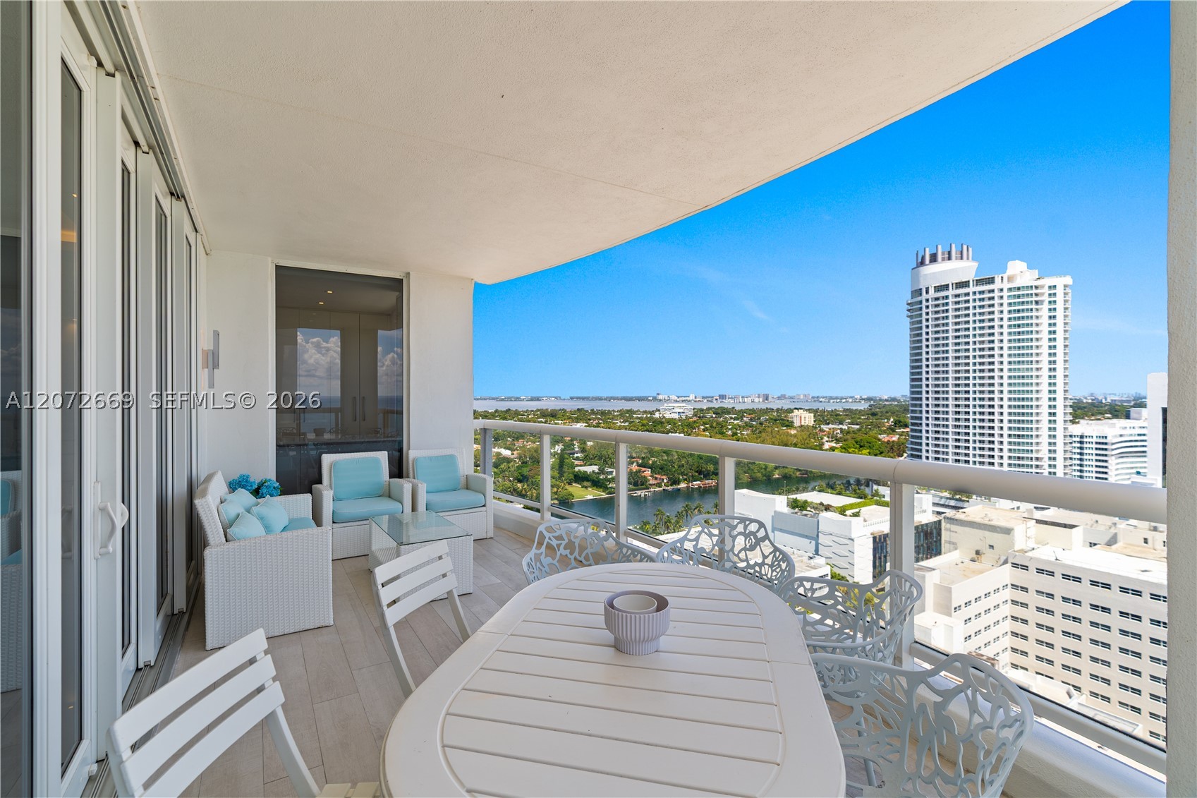 4201 Collins Ave 2202 Property Photo 10